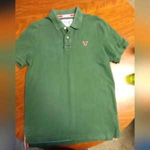 Men's American Eagle polo.